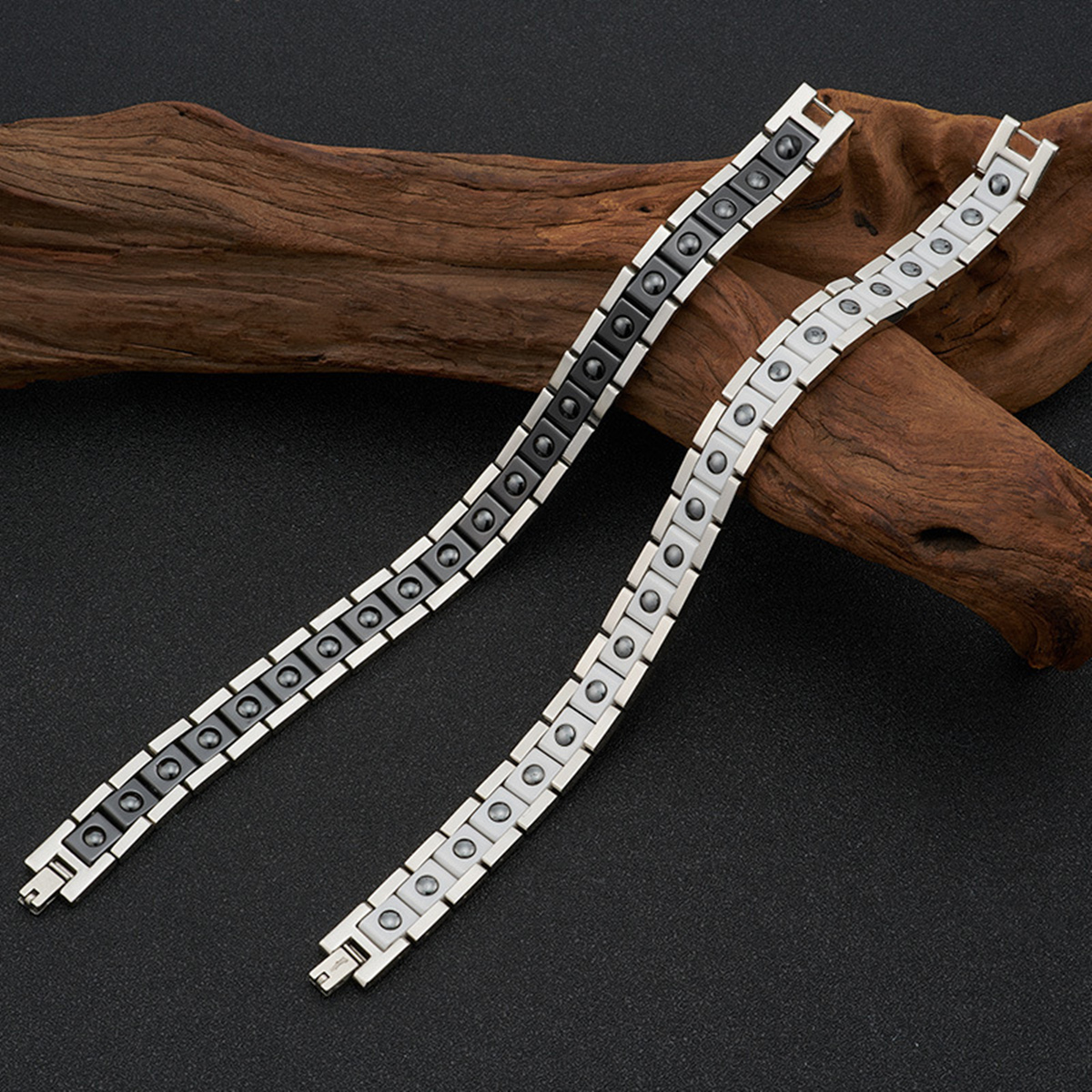 ARADOO Minimalist Pyramid Desi - Ceramic Link Bracelet recensione e prezzo